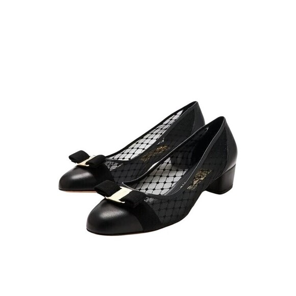 Salvatore Ferragamo Low-Heeled Pumps With Decorative Bow - NWT - Picture 2 of 2